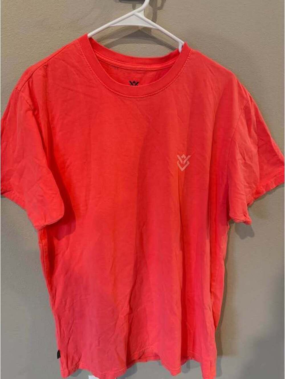 Veece Graphic T-Shirt - Men's Large